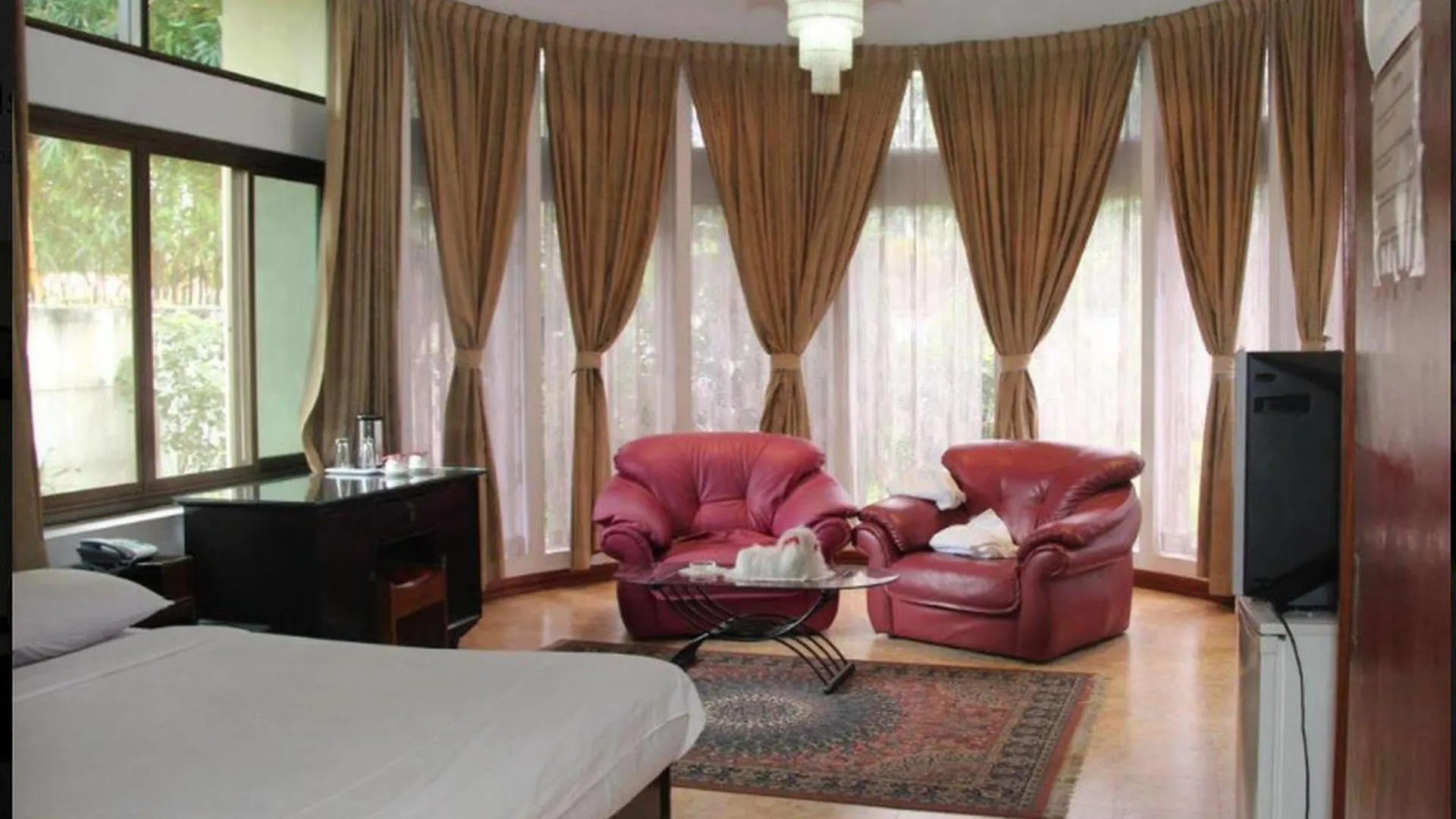 **  Hotel Windsor Rangum Myanmar