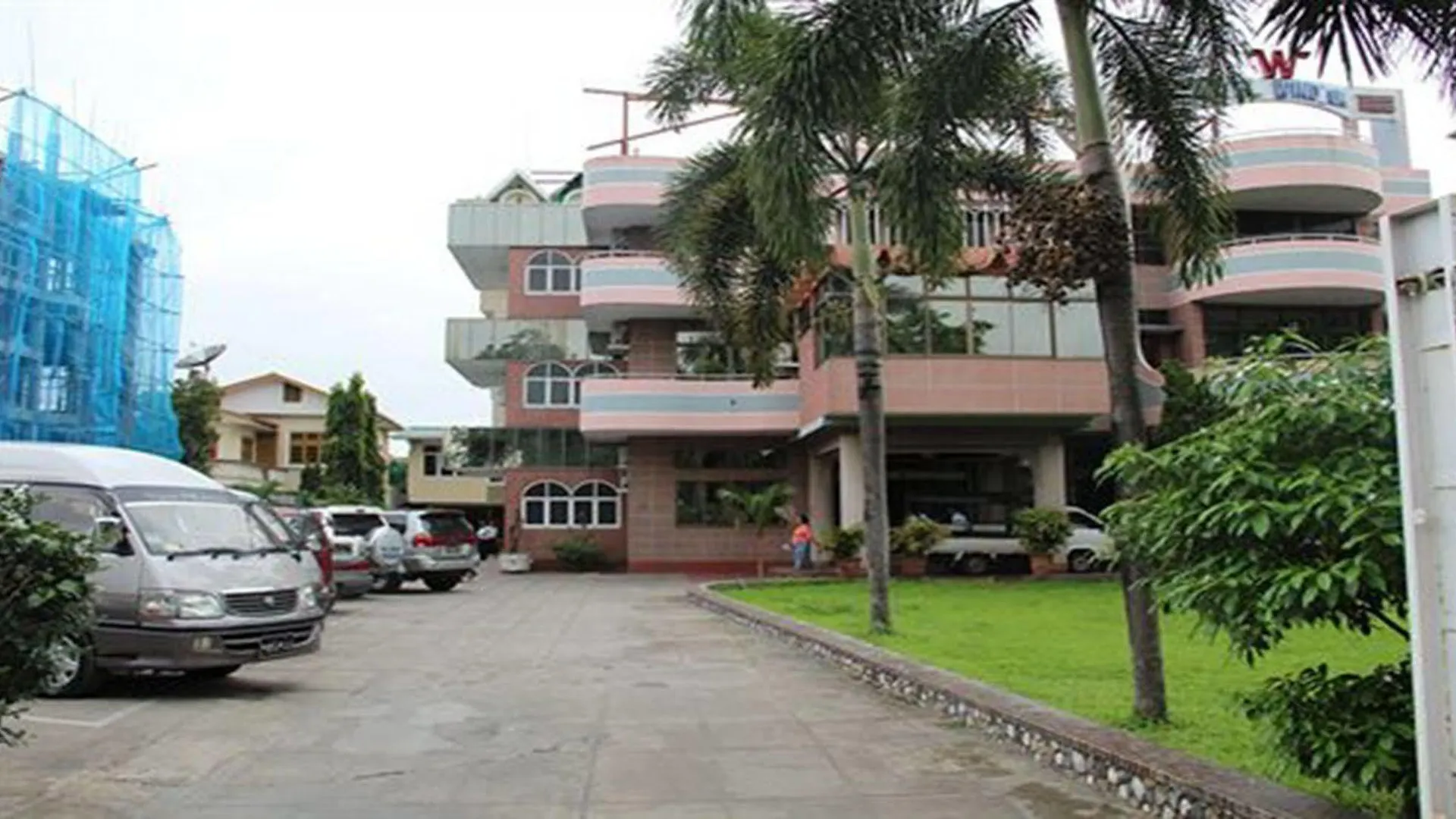 Hotel Windsor Yangon 2*,